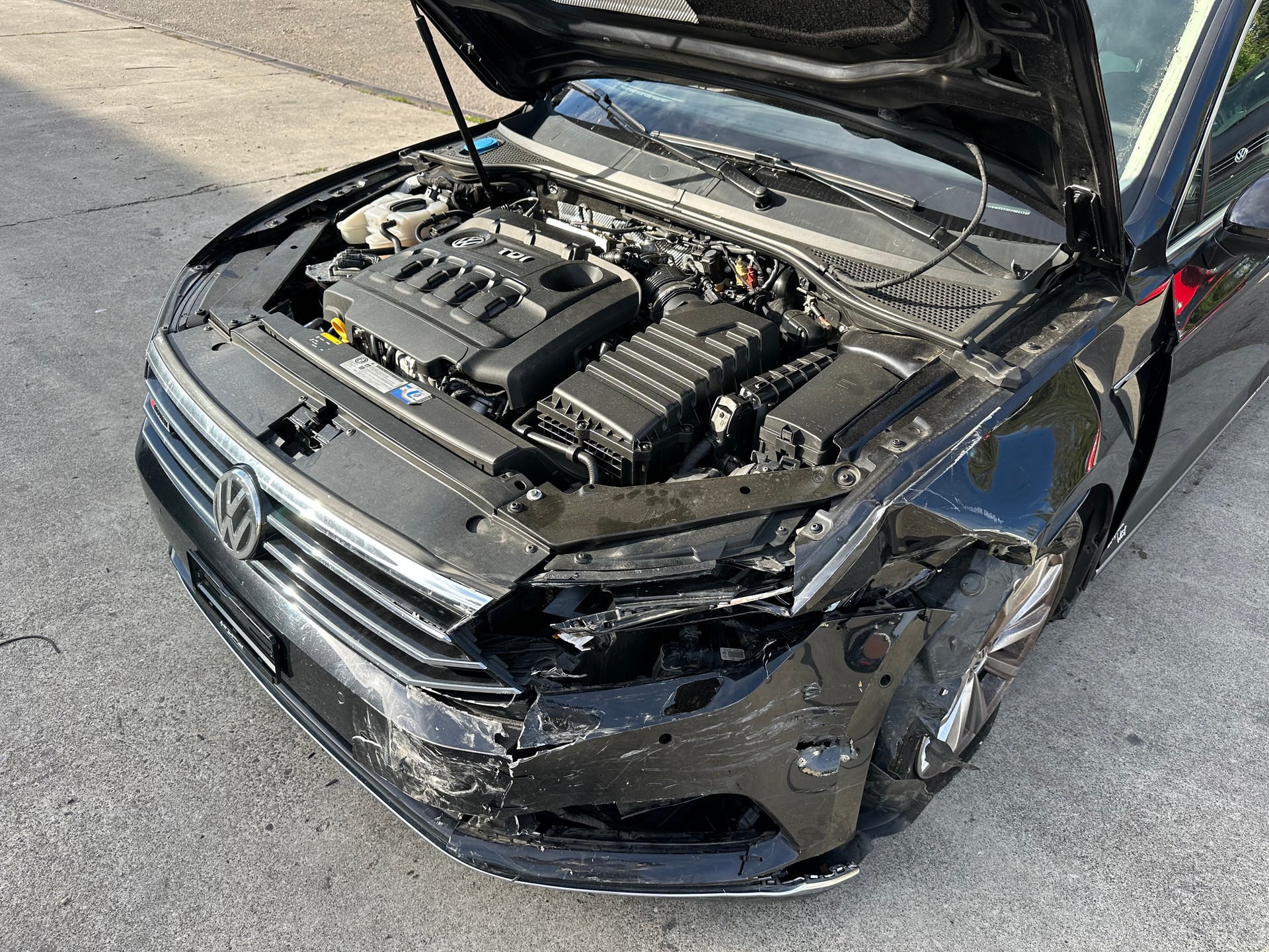 VW Passat Variant 2.0 TDI BMT High. DSG 4Motion-image-14