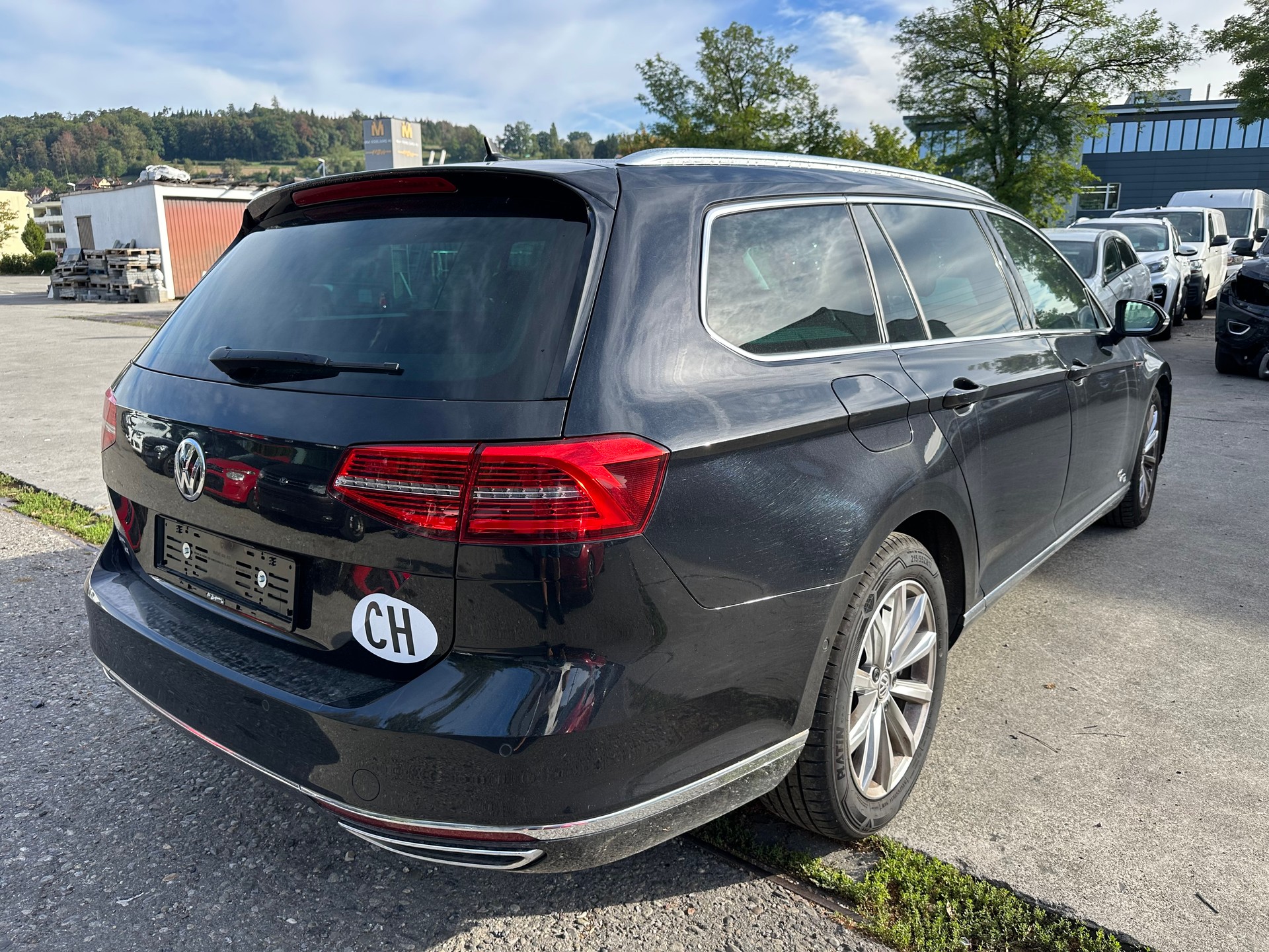 VW Passat Variant 2.0 TDI BMT High. DSG 4Motion-image-5