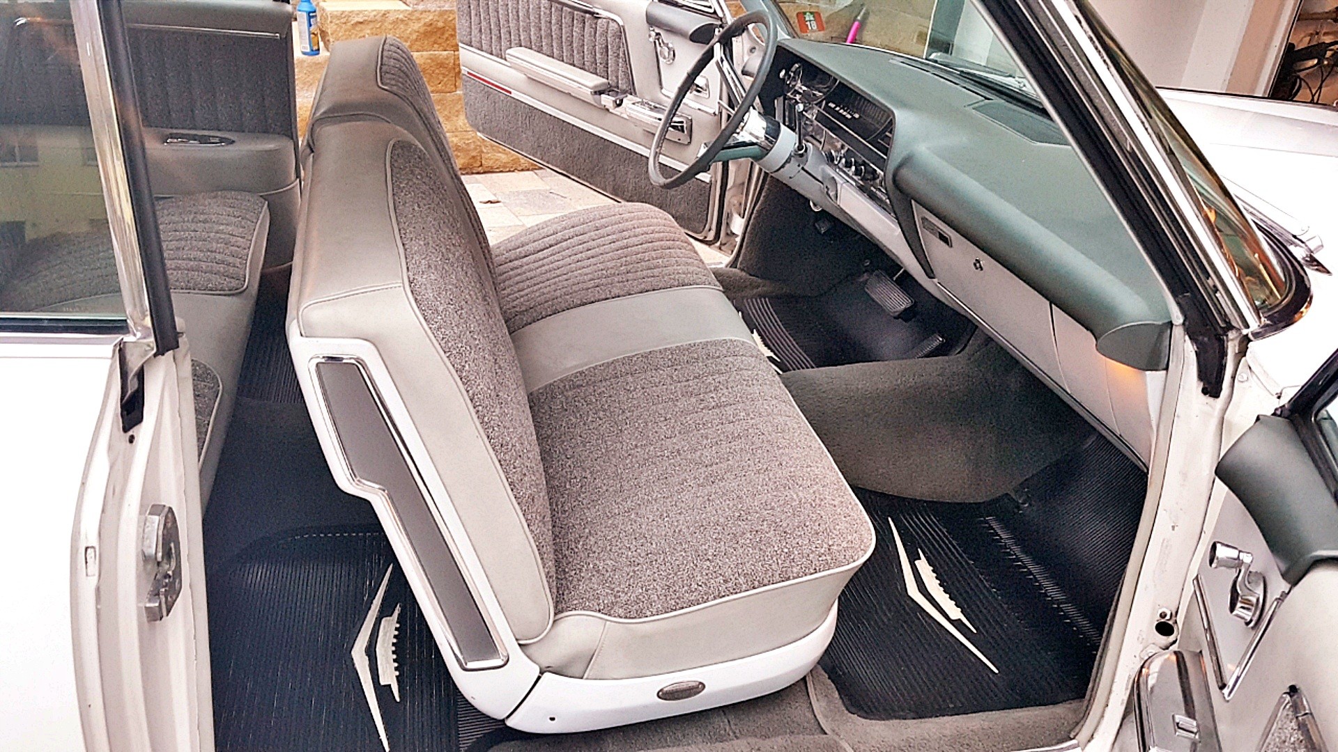 CADILLAC Deville Coupe-image-8