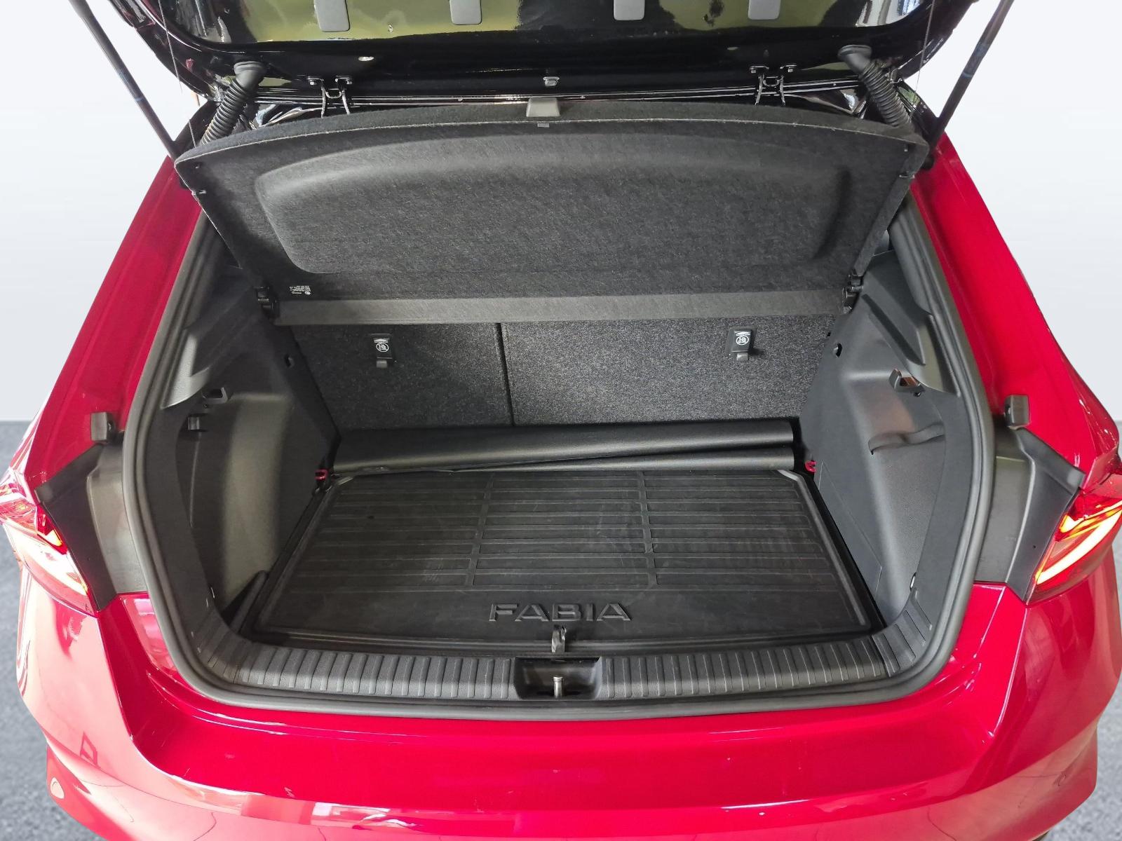 SKODA Fabia 1.5 TSI 130 DSG-image-7