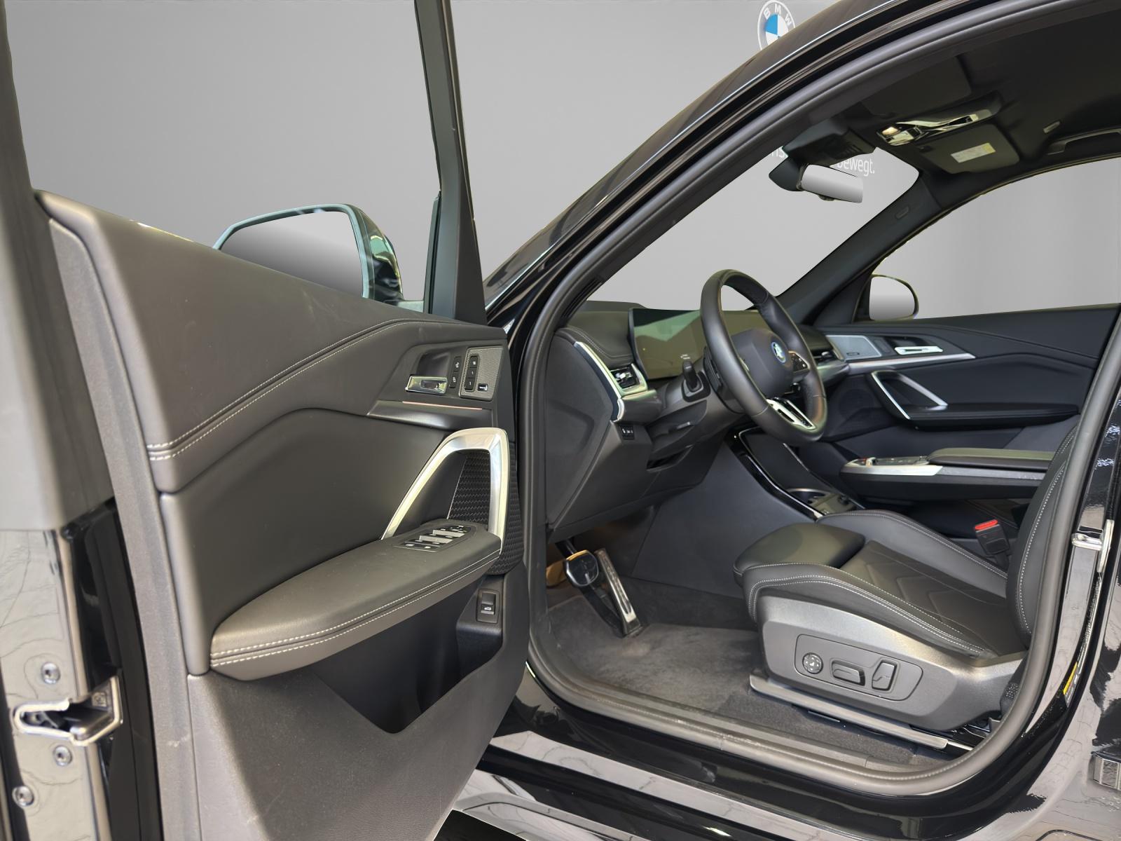 BMW X1 30e xDrive M-SportPaket-image-10