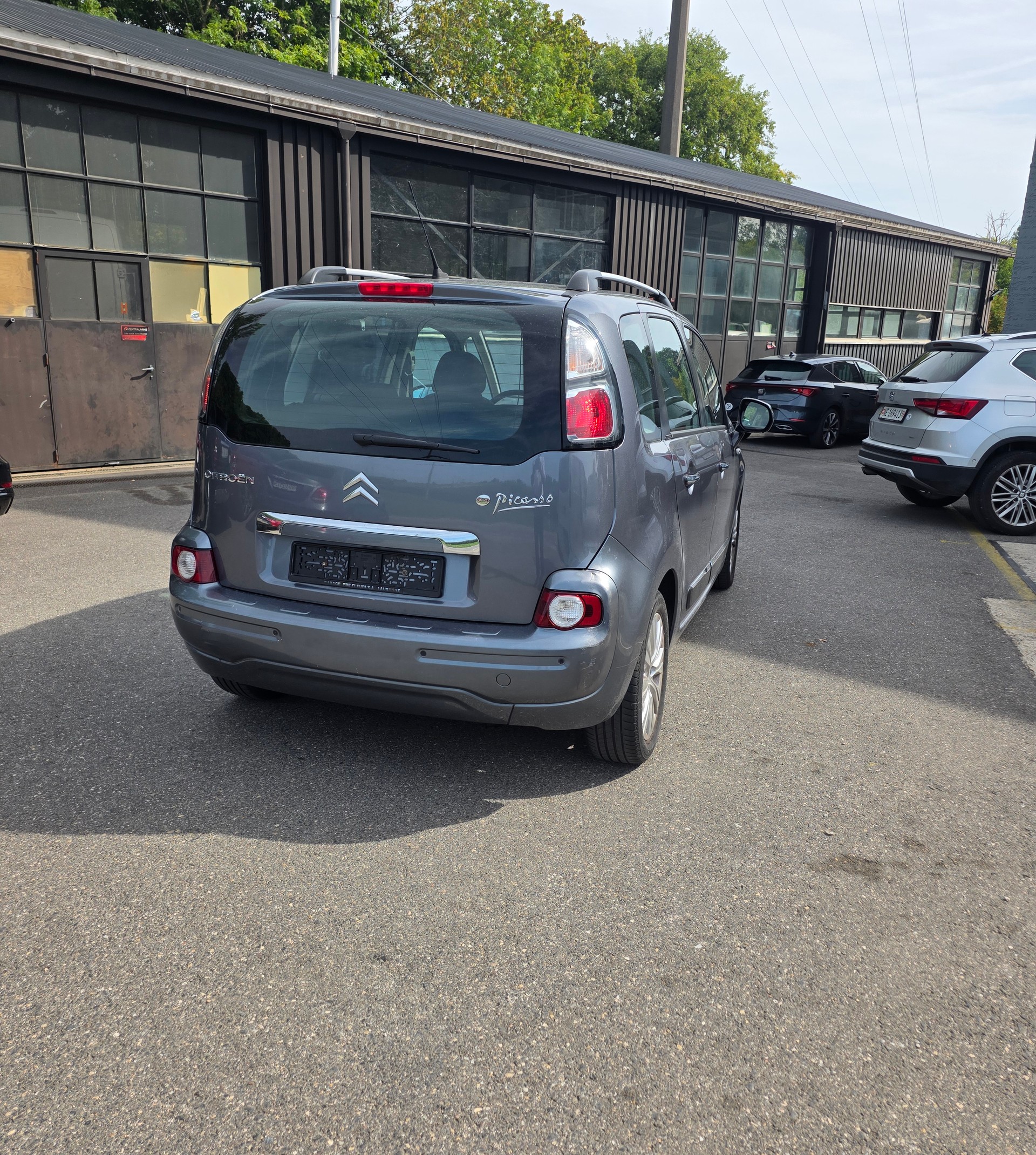 CITROEN C3 Picasso 1.6 HDi Exclusive-image-11