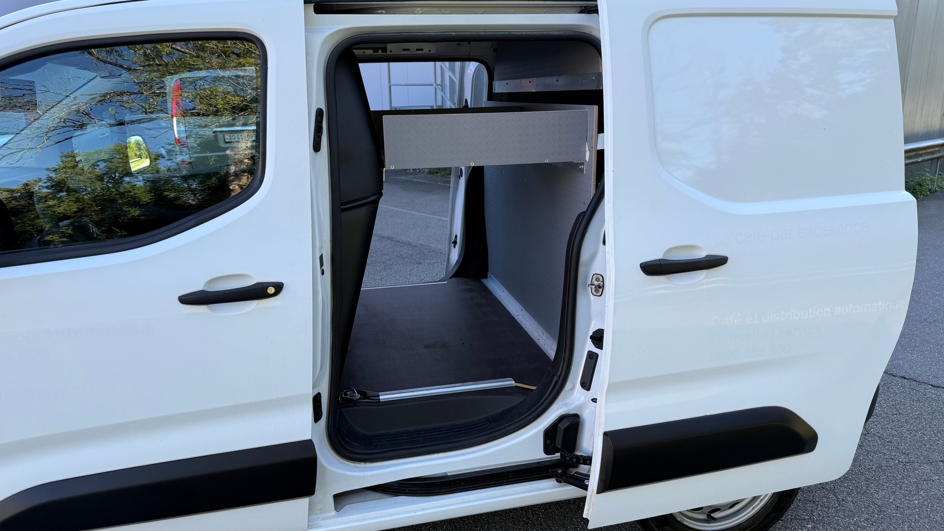 CITROEN Berlingo Van 1.6 Blue HDi 100 s/s Driver 1000kg-image-10