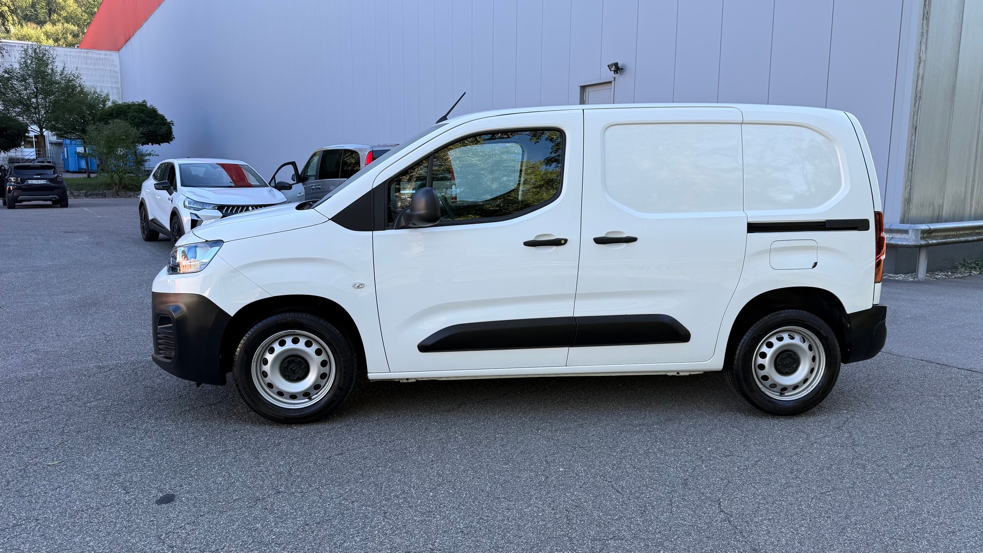 CITROEN Berlingo Van 1.6 Blue HDi 100 s/s Driver 1000kg-image-3