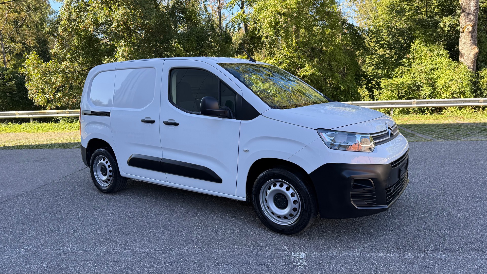CITROEN Berlingo Van 1.6 Blue HDi 100 s/s Driver 1000kg-image-1