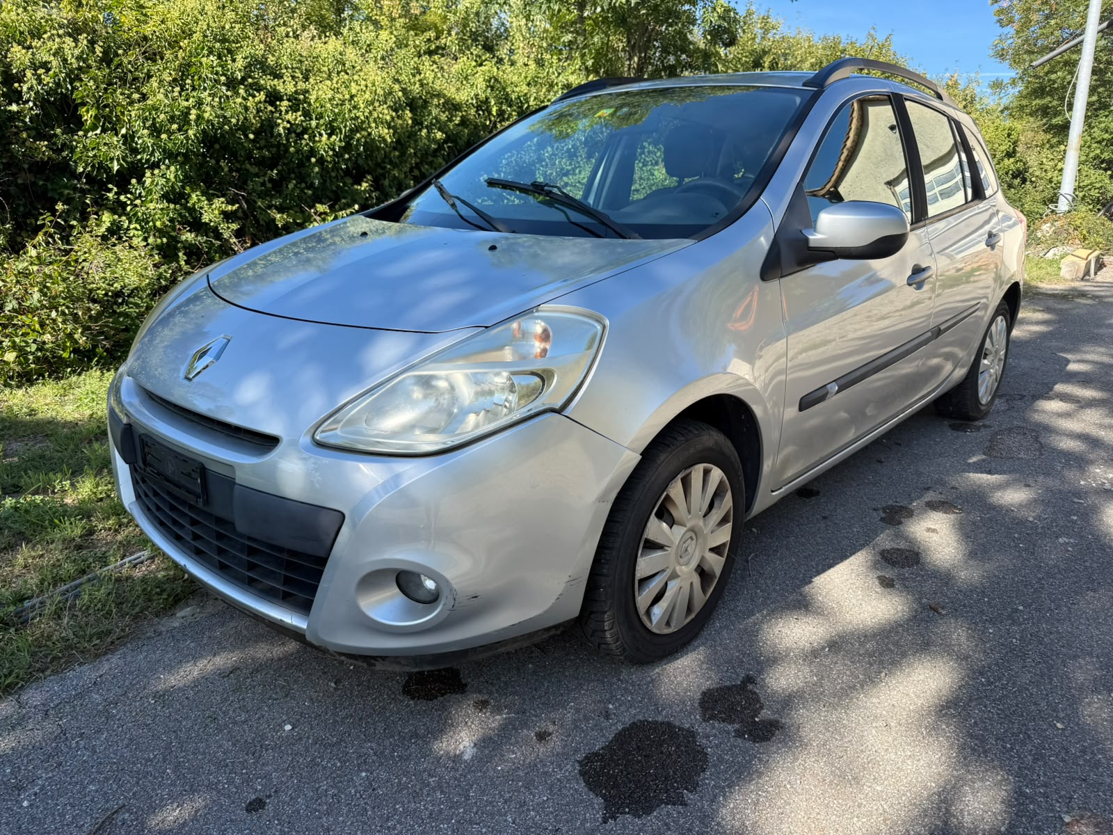 RENAULT Clio Grandtour 1.2 16V Turbo Dynamique-image-0