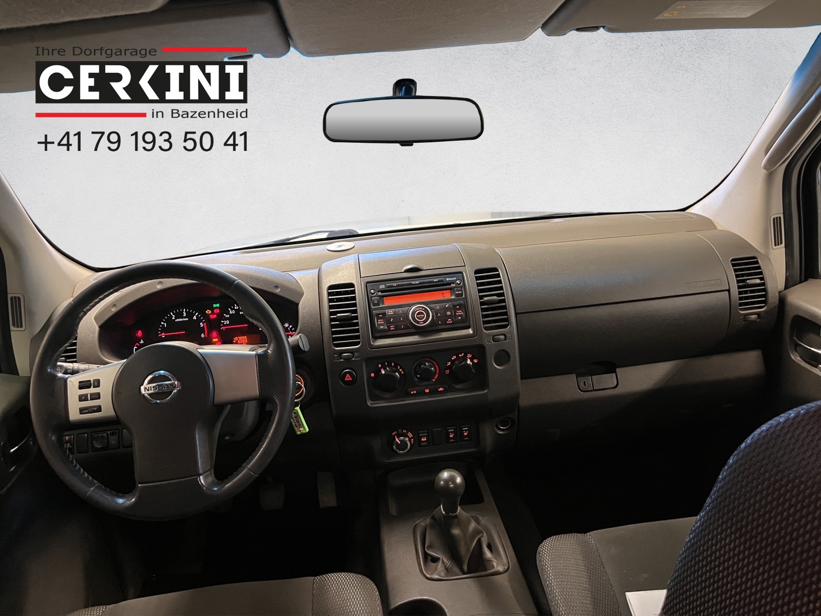 NISSAN Navara King Cab SE 2.5 dCi 4WD-image-6