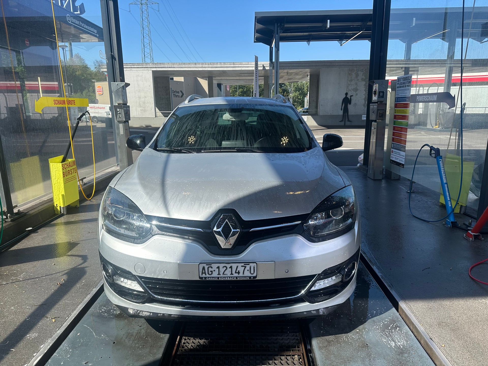 RENAULT Mégane Grandtour 1.2 16V Turbo Bose EDC-image-0