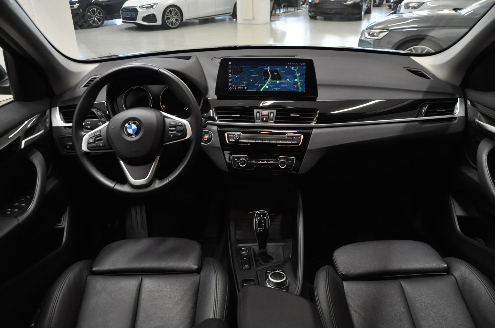 BMW X1 xDrive 20d Sport Line Steptronic-image-16
