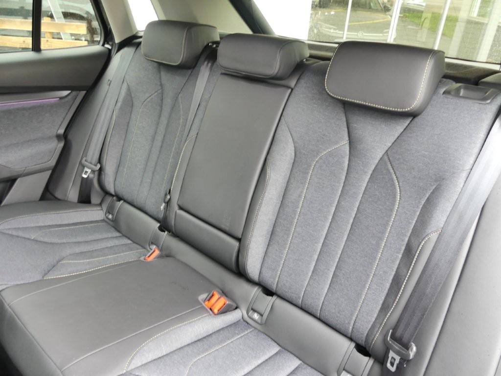 SKODA Elroq 85-image-11