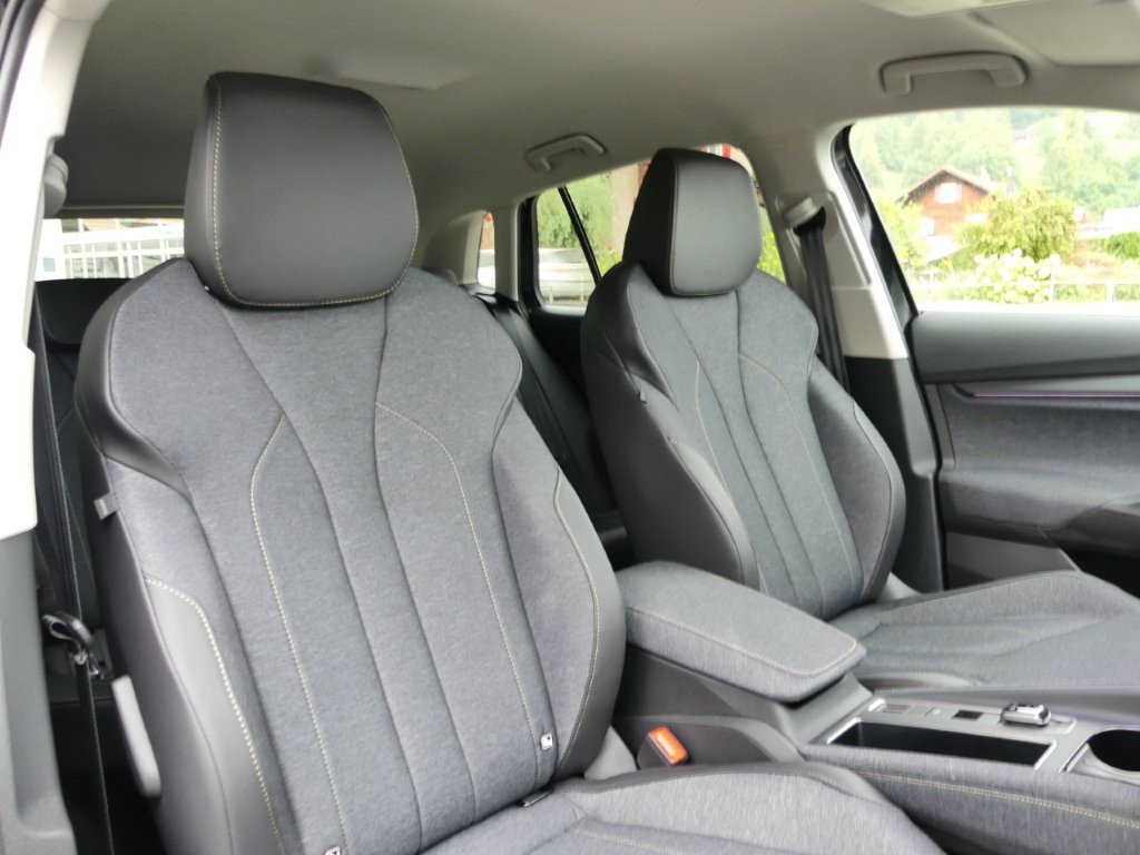 SKODA Elroq 85-image-10
