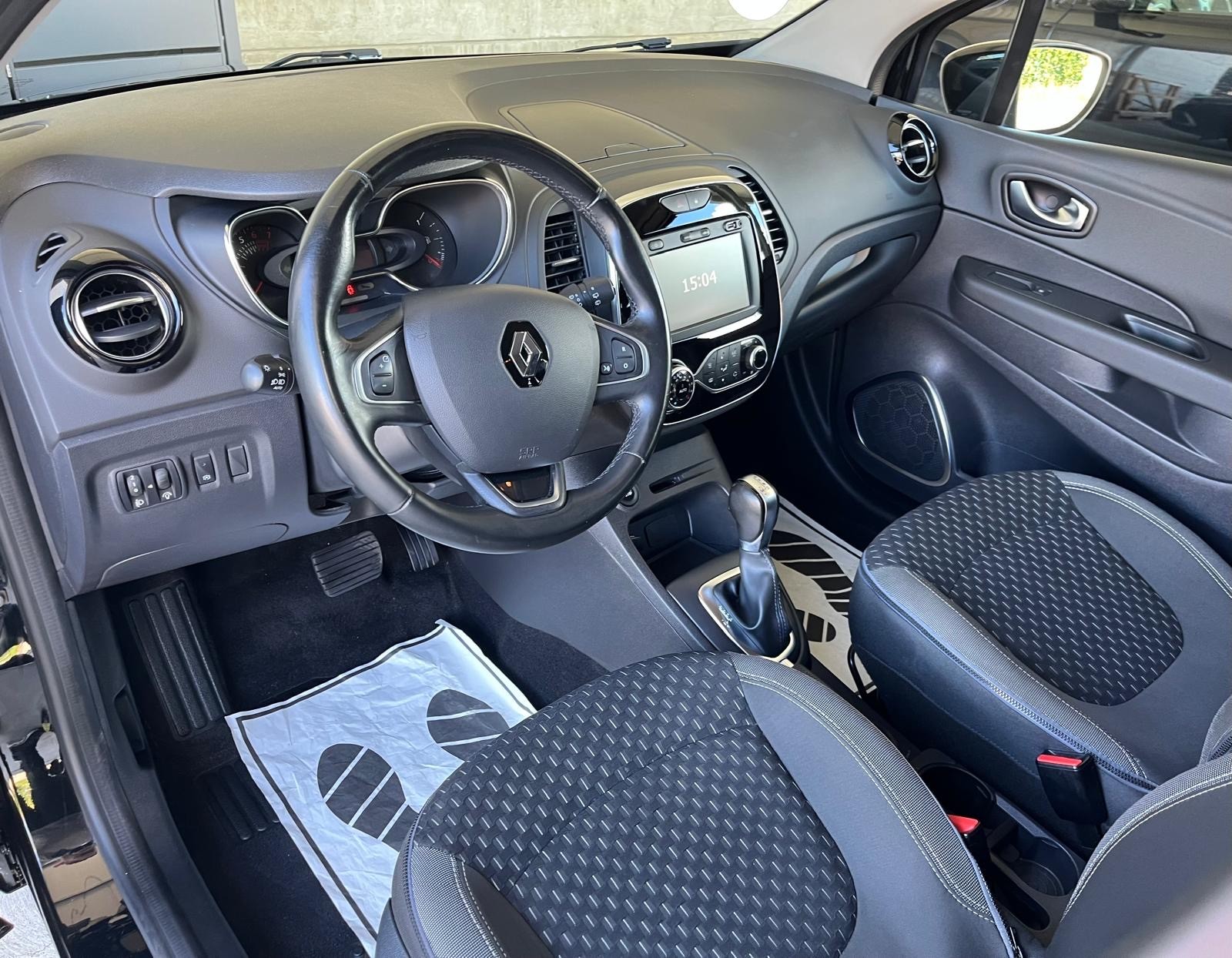 RENAULT Captur 1.3 T 16V Intens EDC-image-7