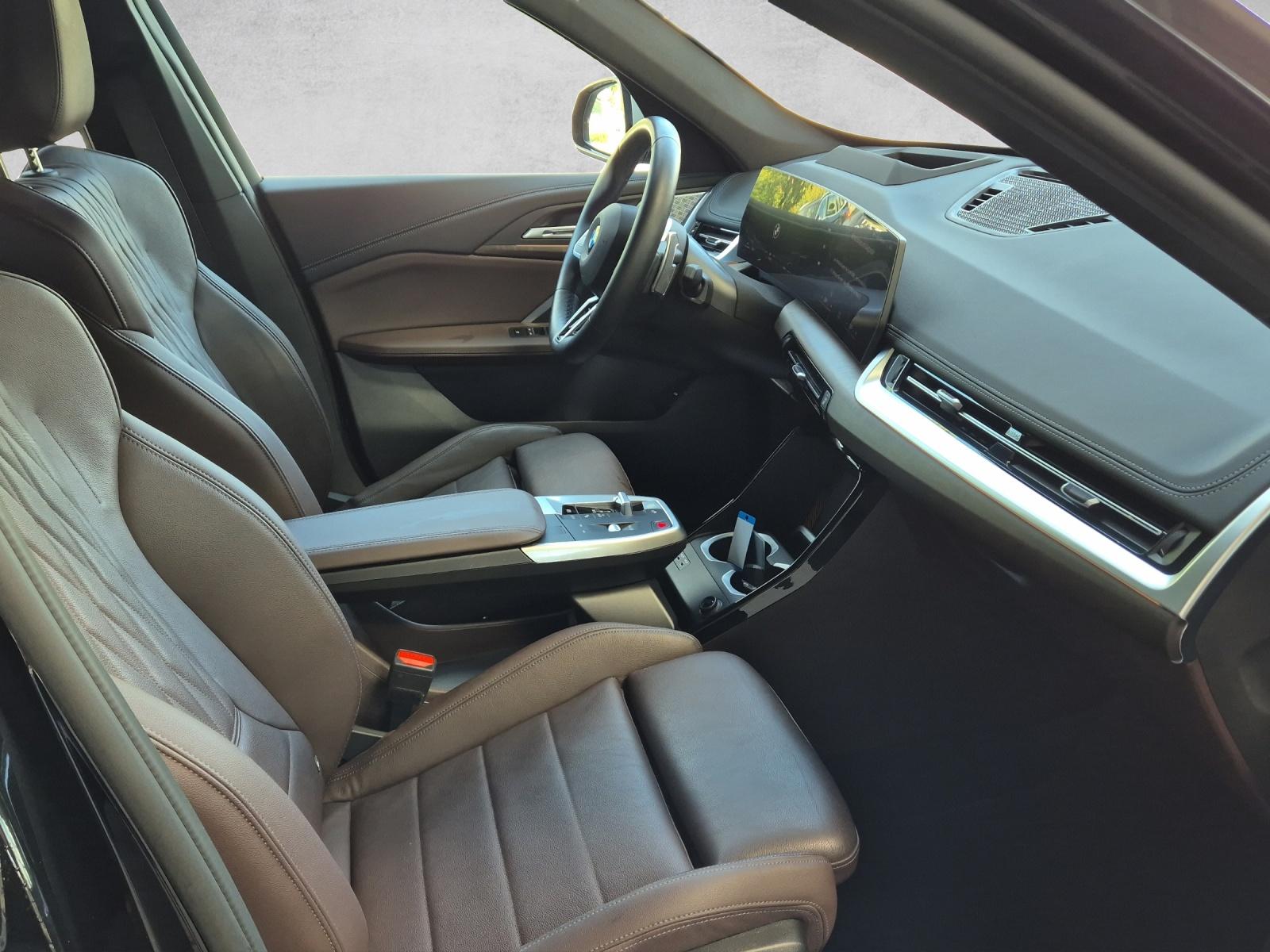 BMW X1 U11 23i xDrive paddles-image-3