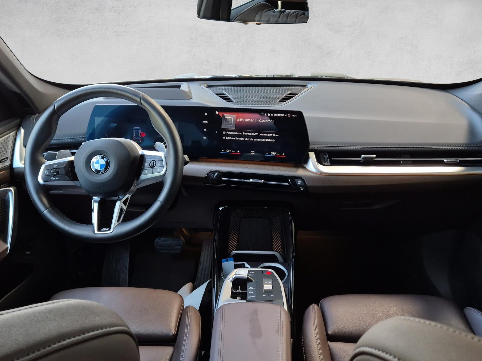 BMW X1 U11 23i xDrive paddles-image-4