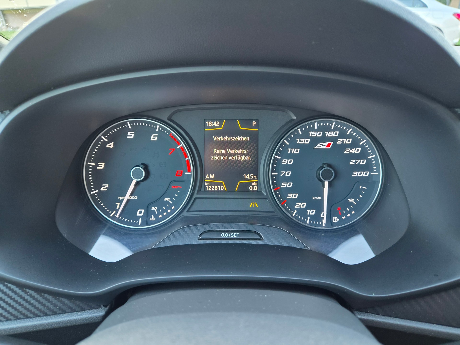 SEAT Leon ST 2.0 TSI Cupra 300 4 Drive DSG-image-14