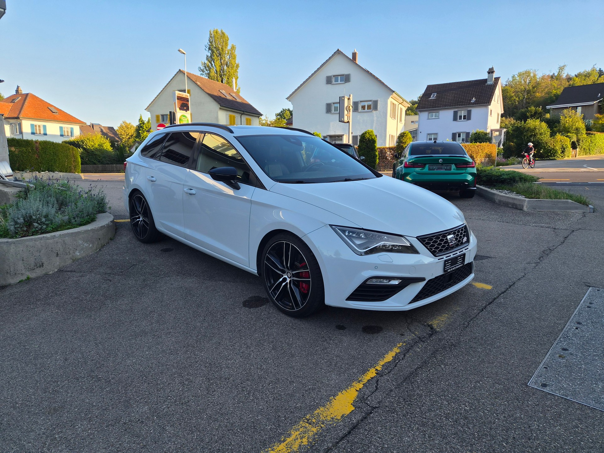 SEAT Leon ST 2.0 TSI Cupra 300 4 Drive DSG-image-3
