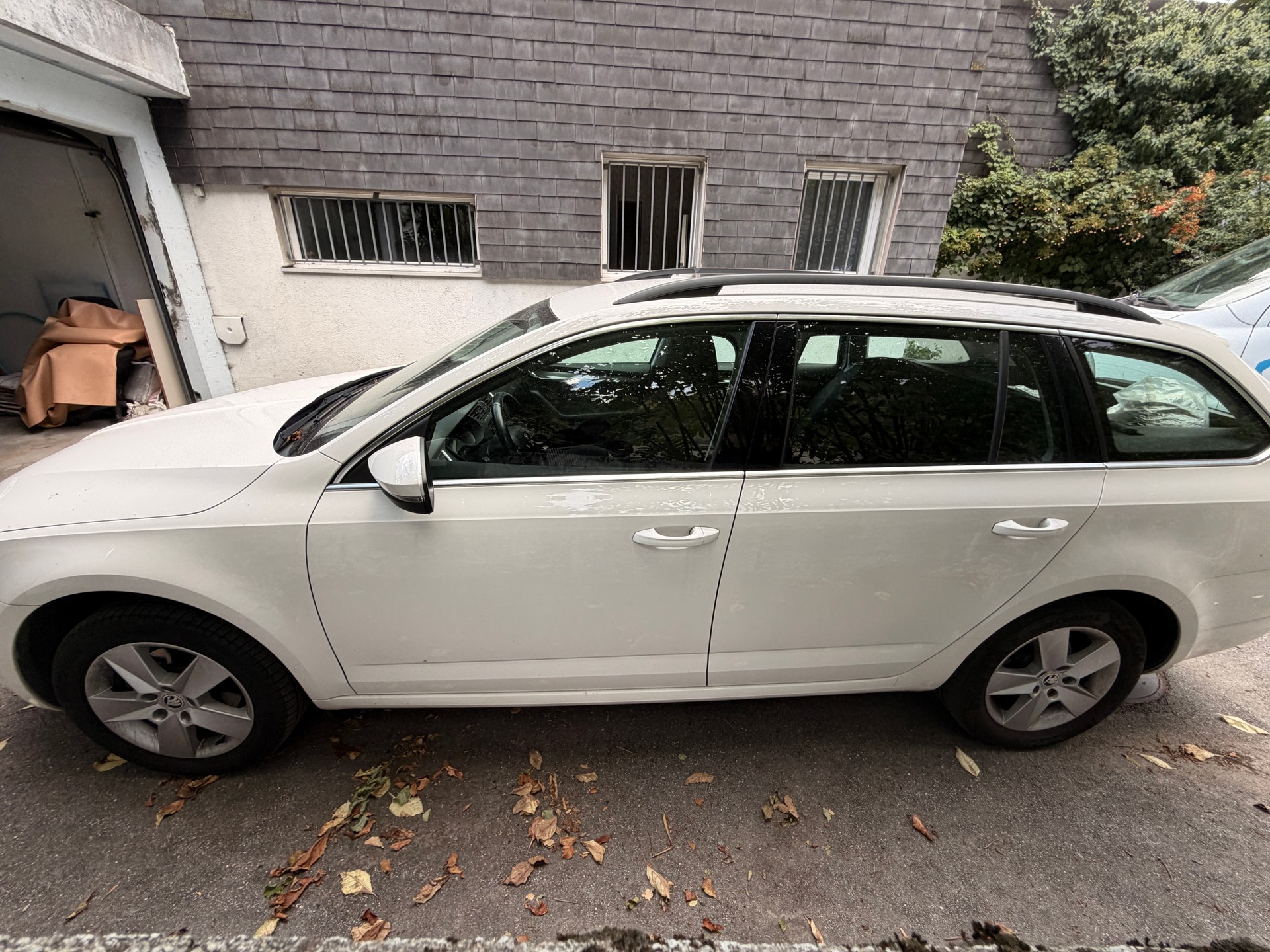 SKODA OCTAVIA-image-5