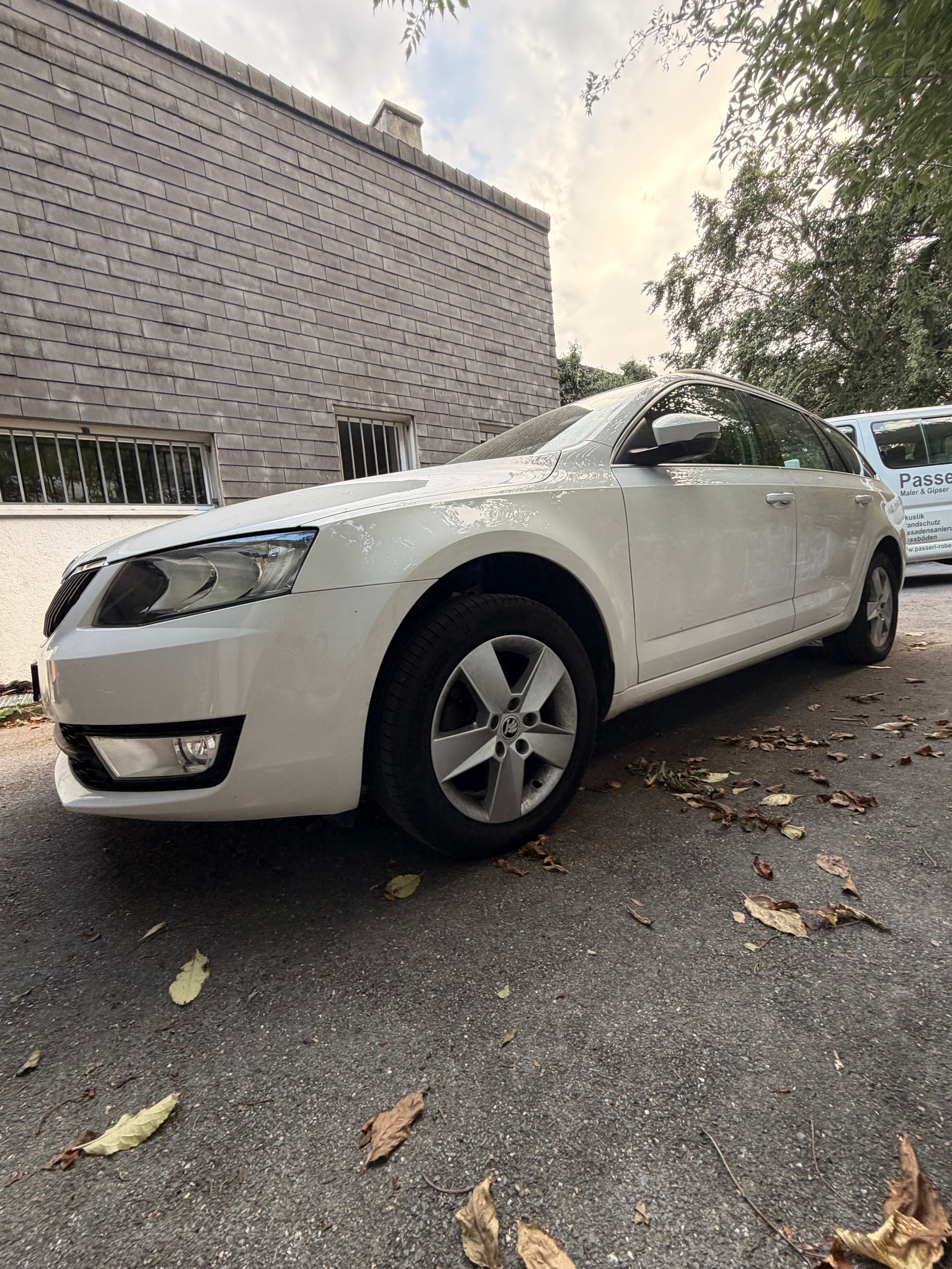SKODA OCTAVIA-image-3