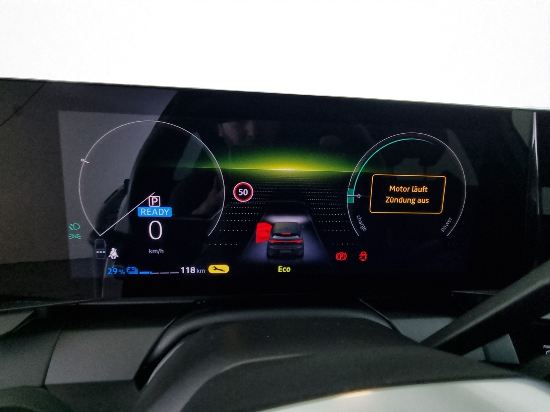 RENAULT Mégane E-Tech-image-10