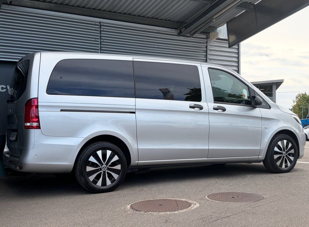 MERCEDES-BENZ Vito 116 CDI Lang Select Family Tourer 9G-Tronic-image-2