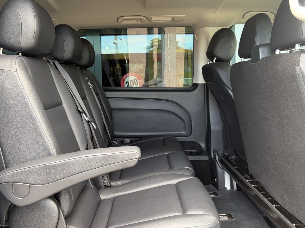 MERCEDES-BENZ Vito 116 CDI Lang Select Family Tourer 9G-Tronic-image-9