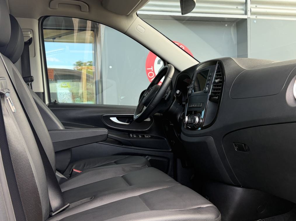 MERCEDES-BENZ Vito 116 CDI Lang Select Family Tourer 9G-Tronic-image-8