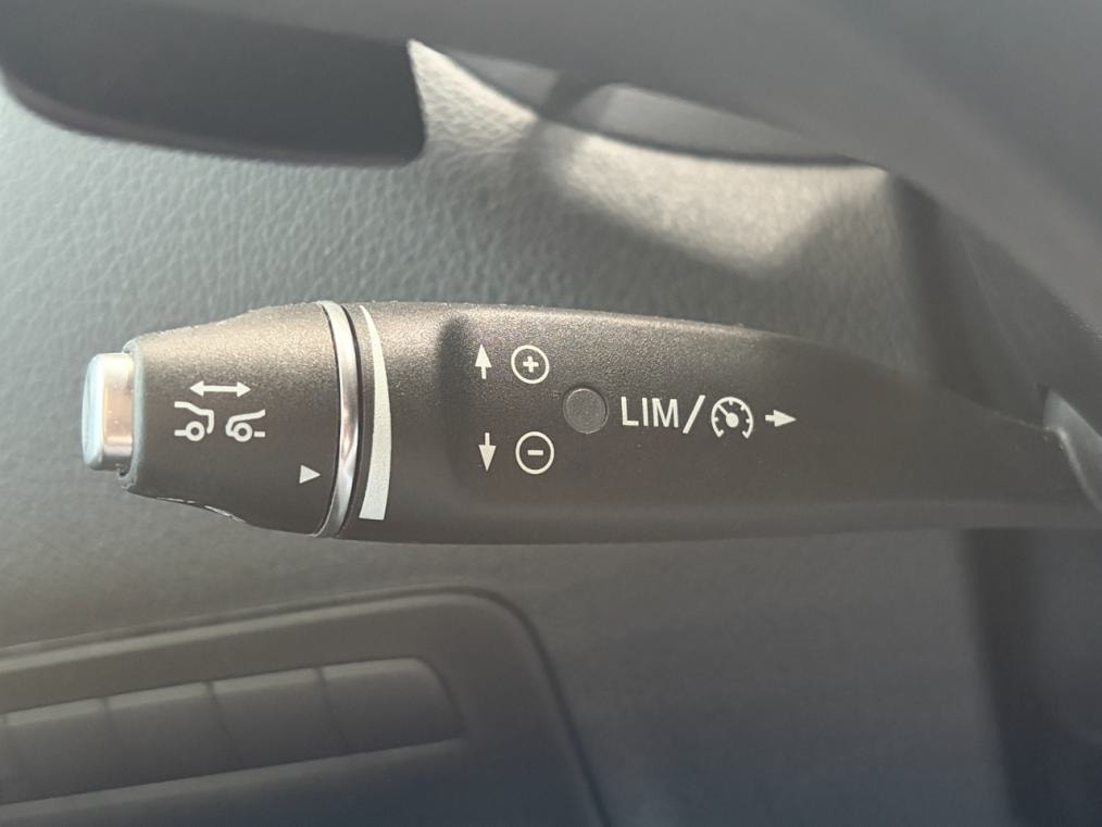 MERCEDES-BENZ Vito 116 CDI Lang Select Family Tourer 9G-Tronic-image-5