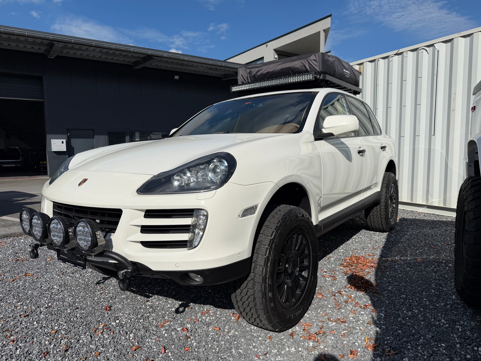 PORSCHE Cayenne S-image-0