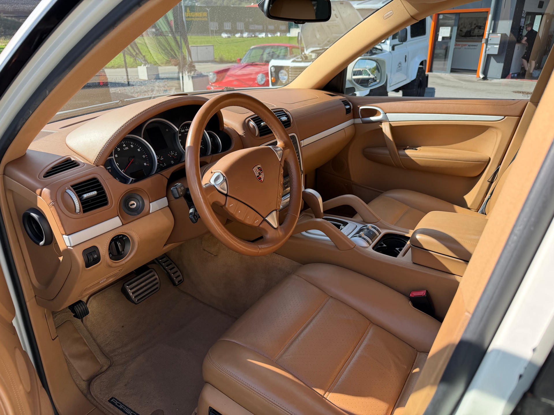 PORSCHE Cayenne S-image-5