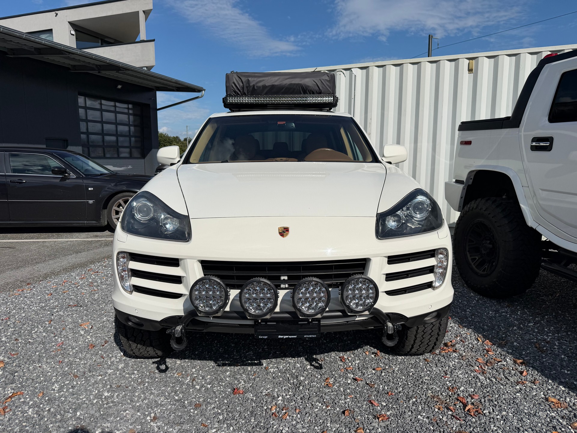 PORSCHE Cayenne S-image-1