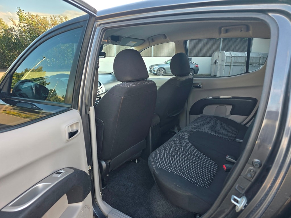 MITSUBISHI L200 D-Cab Pick-up 2.5 DID HP 178 4x4 Intense-image-15