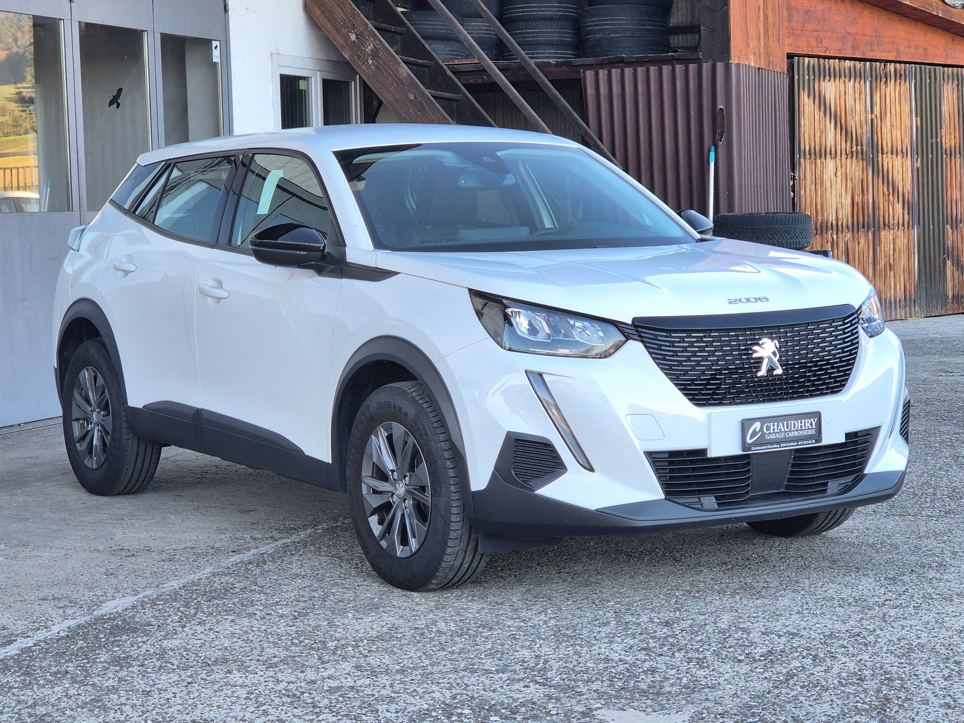 PEUGEOT 2008 1.2 PureTech Active Pack EAT8-image-3