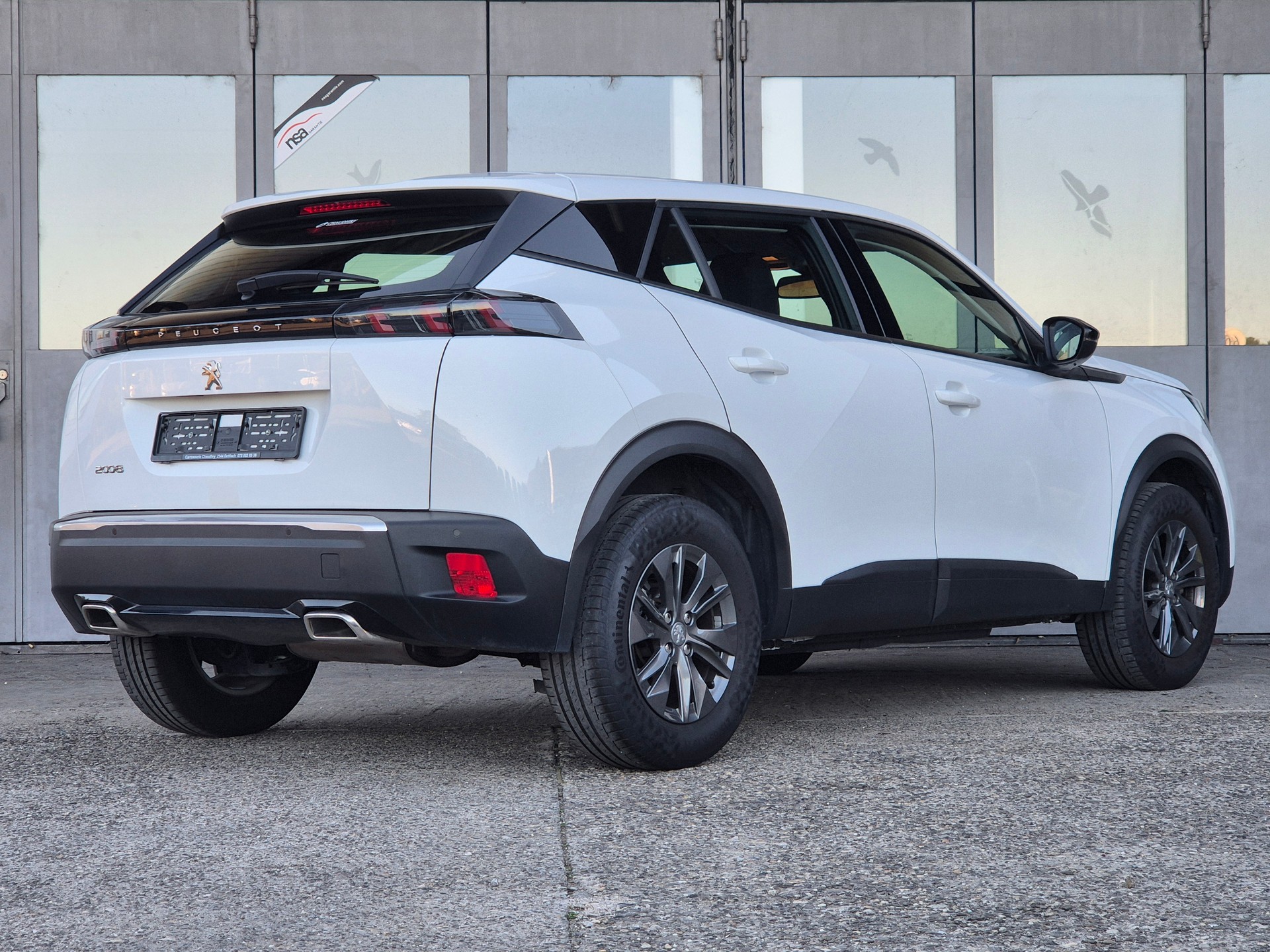 PEUGEOT 2008 1.2 PureTech Active Pack EAT8-image-5