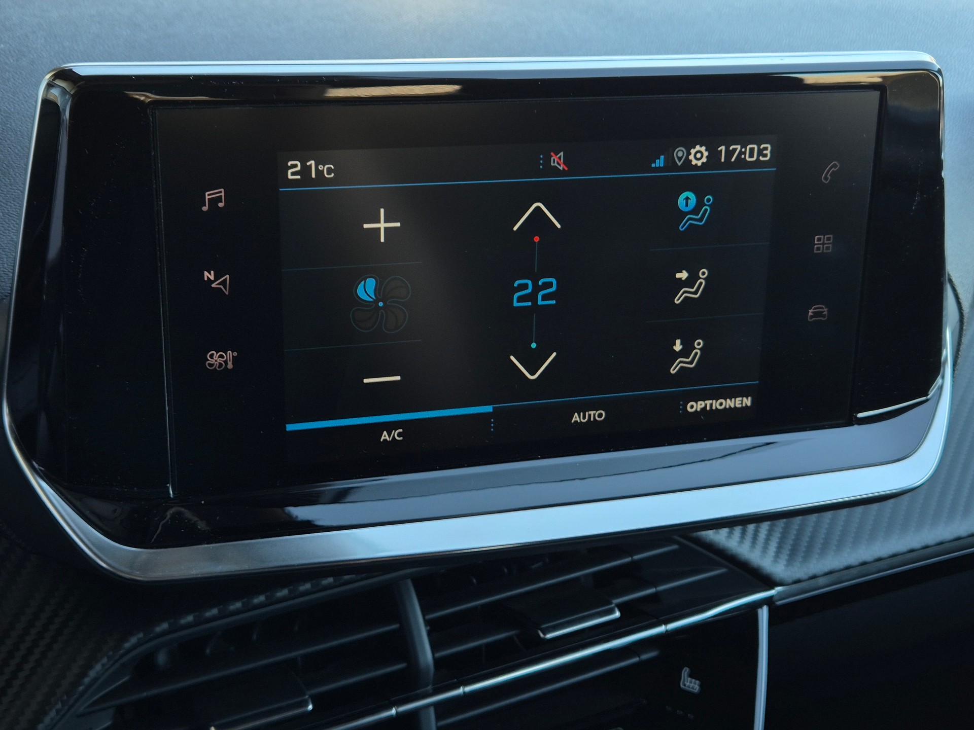 PEUGEOT 2008 1.2 PureTech Active Pack EAT8-image-23