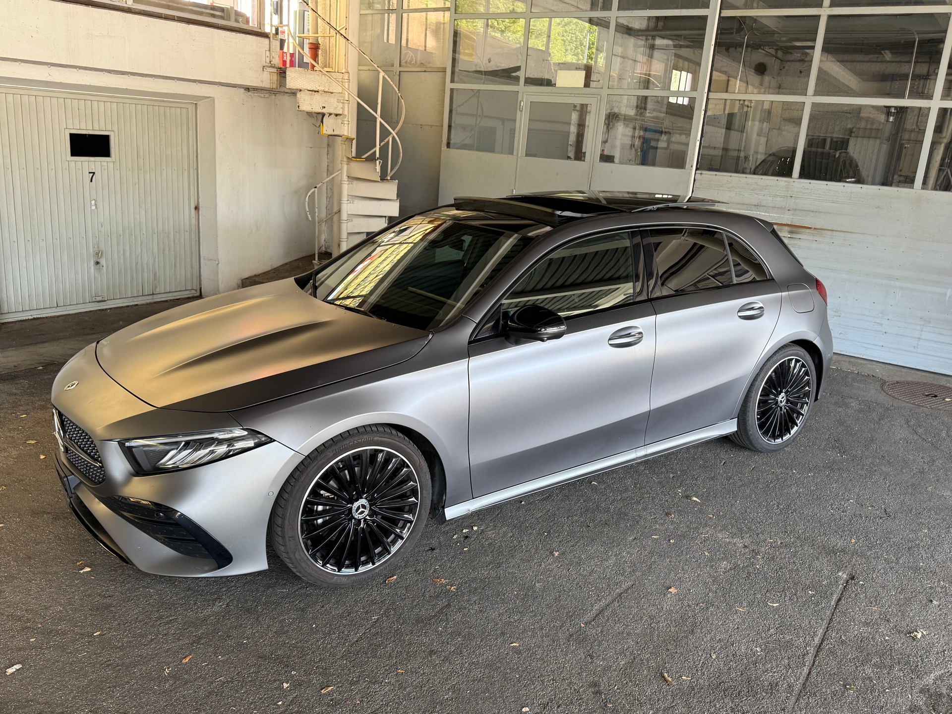 MERCEDES-BENZ A 200 Night Star 7G-DCT Amgline-image-1