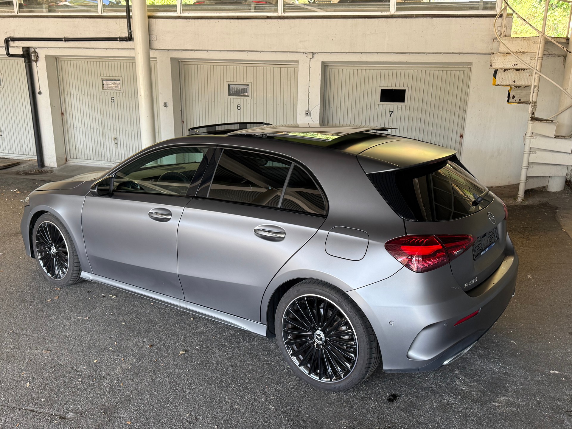 MERCEDES-BENZ A 200 Night Star 7G-DCT Amgline-image-7