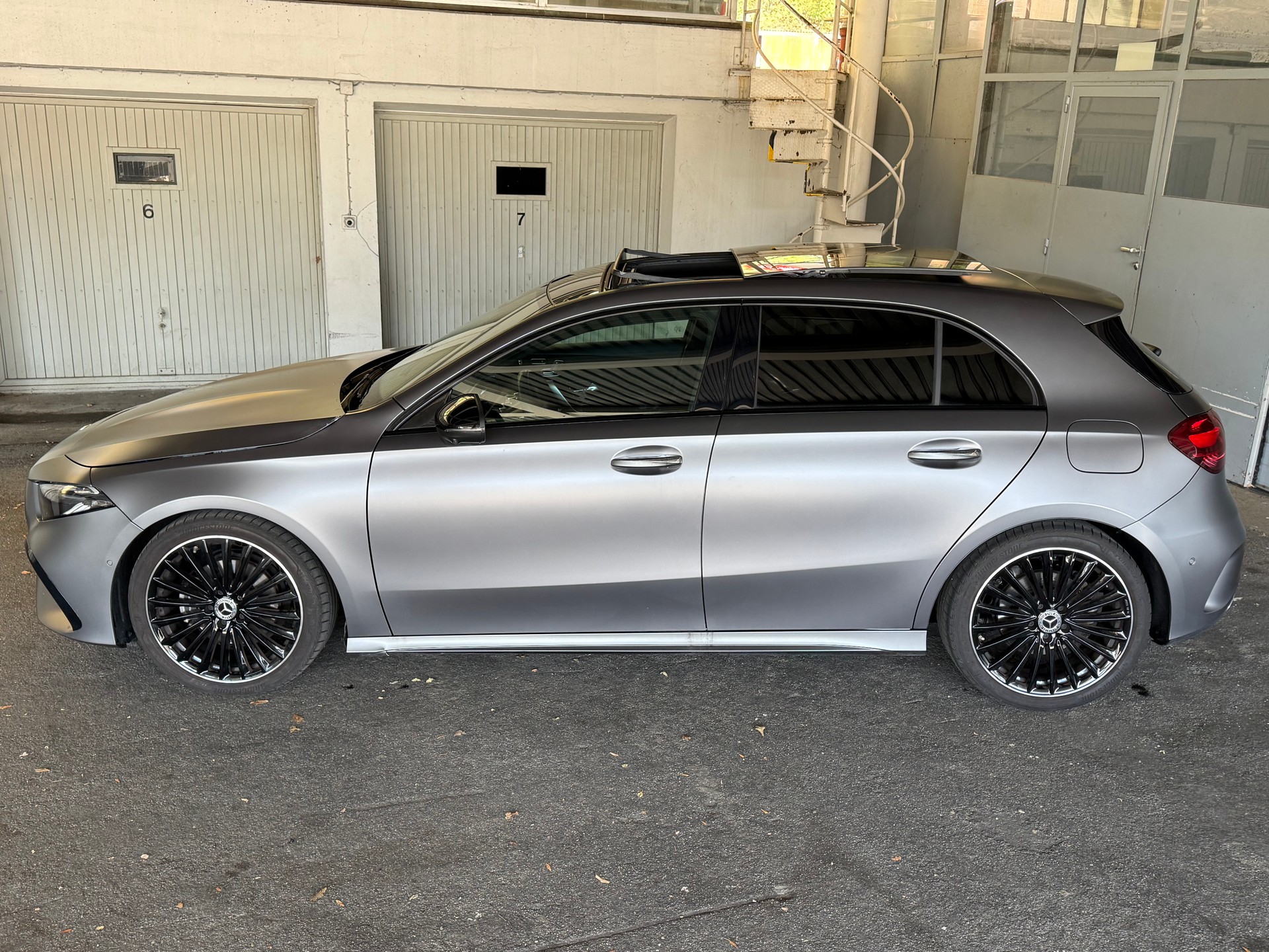 MERCEDES-BENZ A 200 Night Star 7G-DCT Amgline-image-8