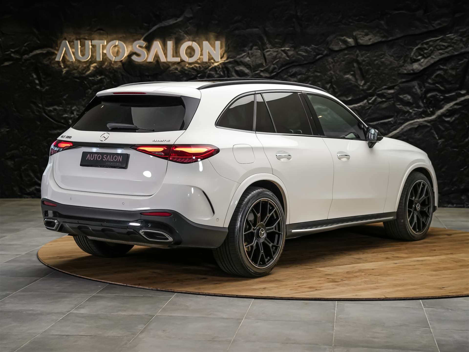 MERCEDES-BENZ GLC 300 4Matic AMG Line 9G-Tronic *Facelift*21" Felgen*Panorama*Lenkradheizung*-image-5