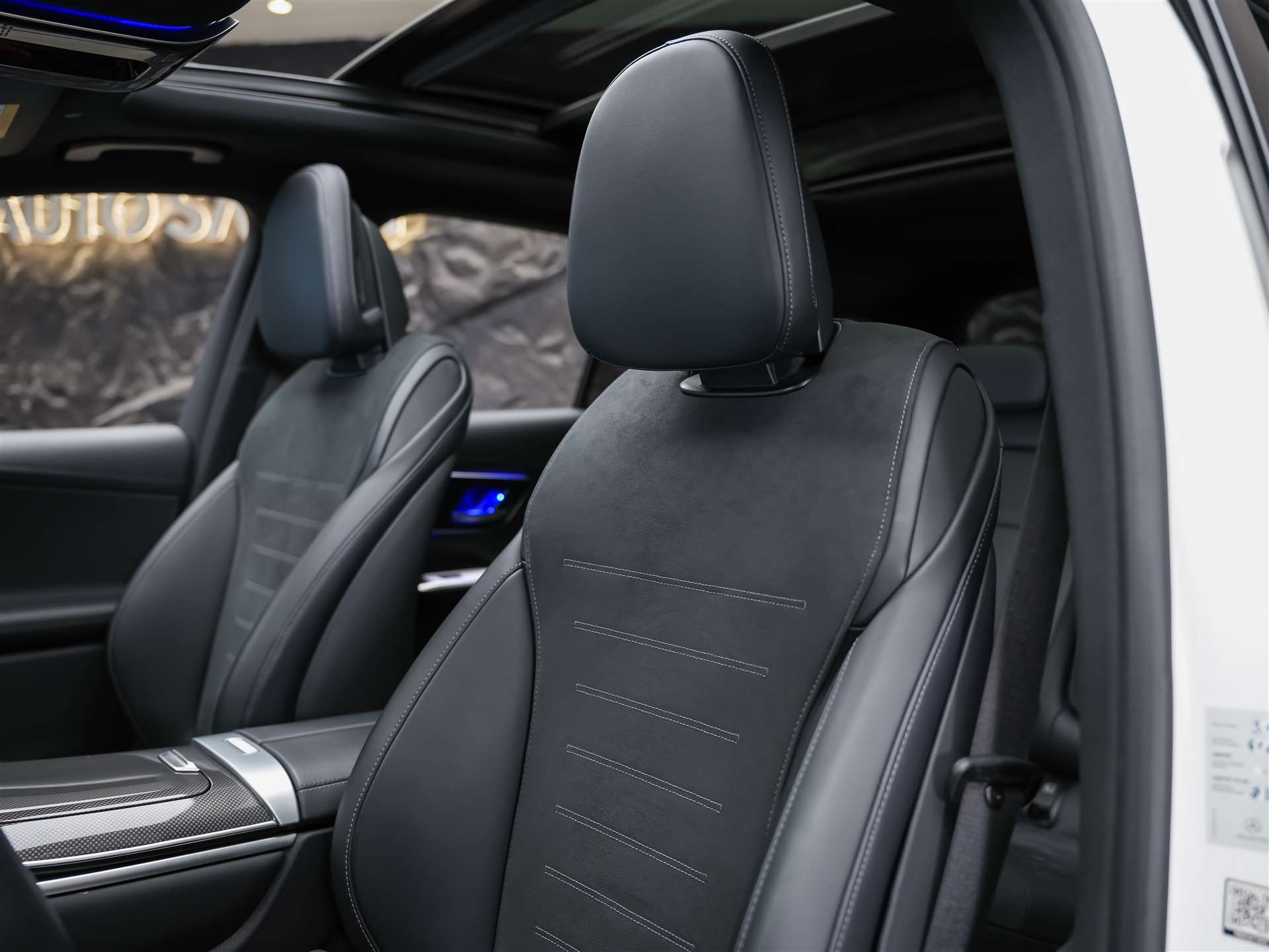 MERCEDES-BENZ GLC 300 4Matic AMG Line 9G-Tronic *Facelift*21" Felgen*Panorama*Lenkradheizung*-image-10