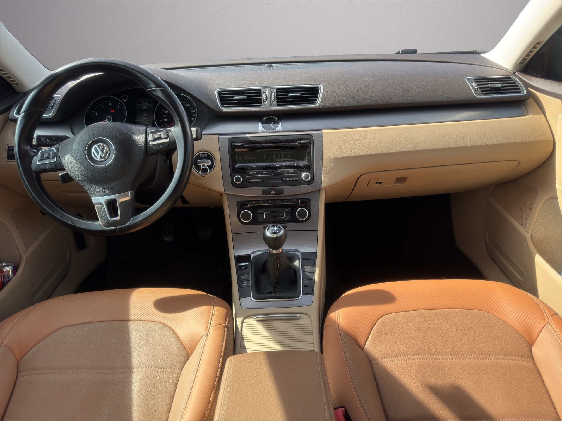 VW Passat 1.8 TSI Comfortline-image-5
