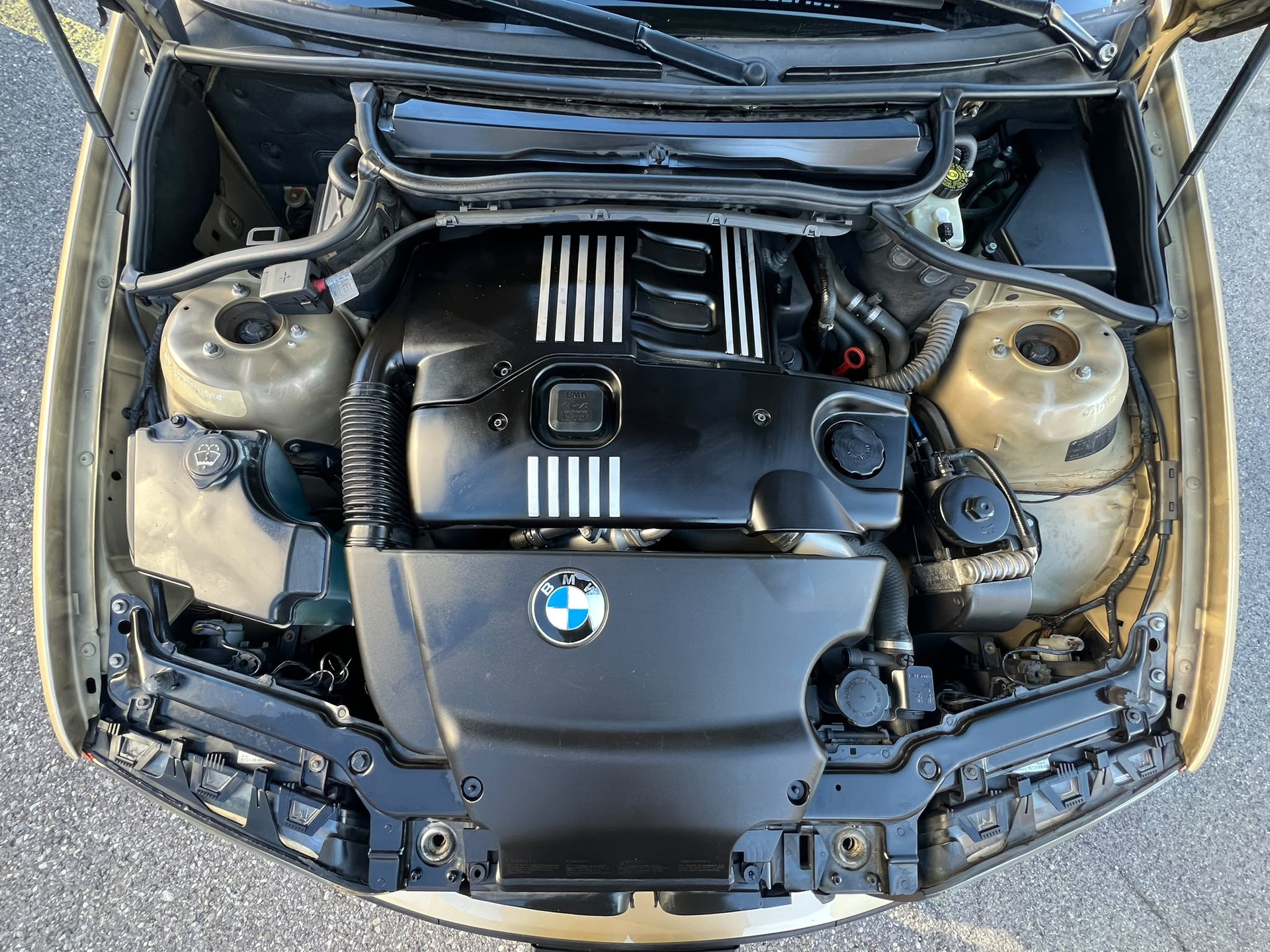 BMW 320d-image-12