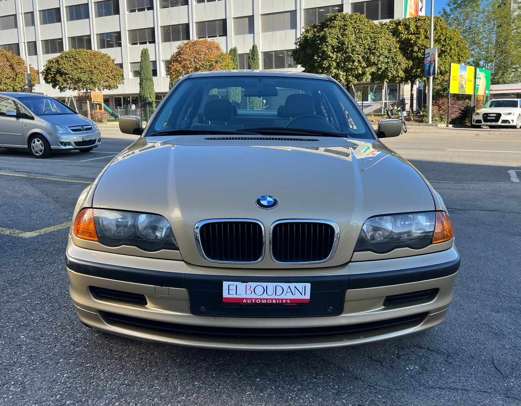 BMW 320d-image-1
