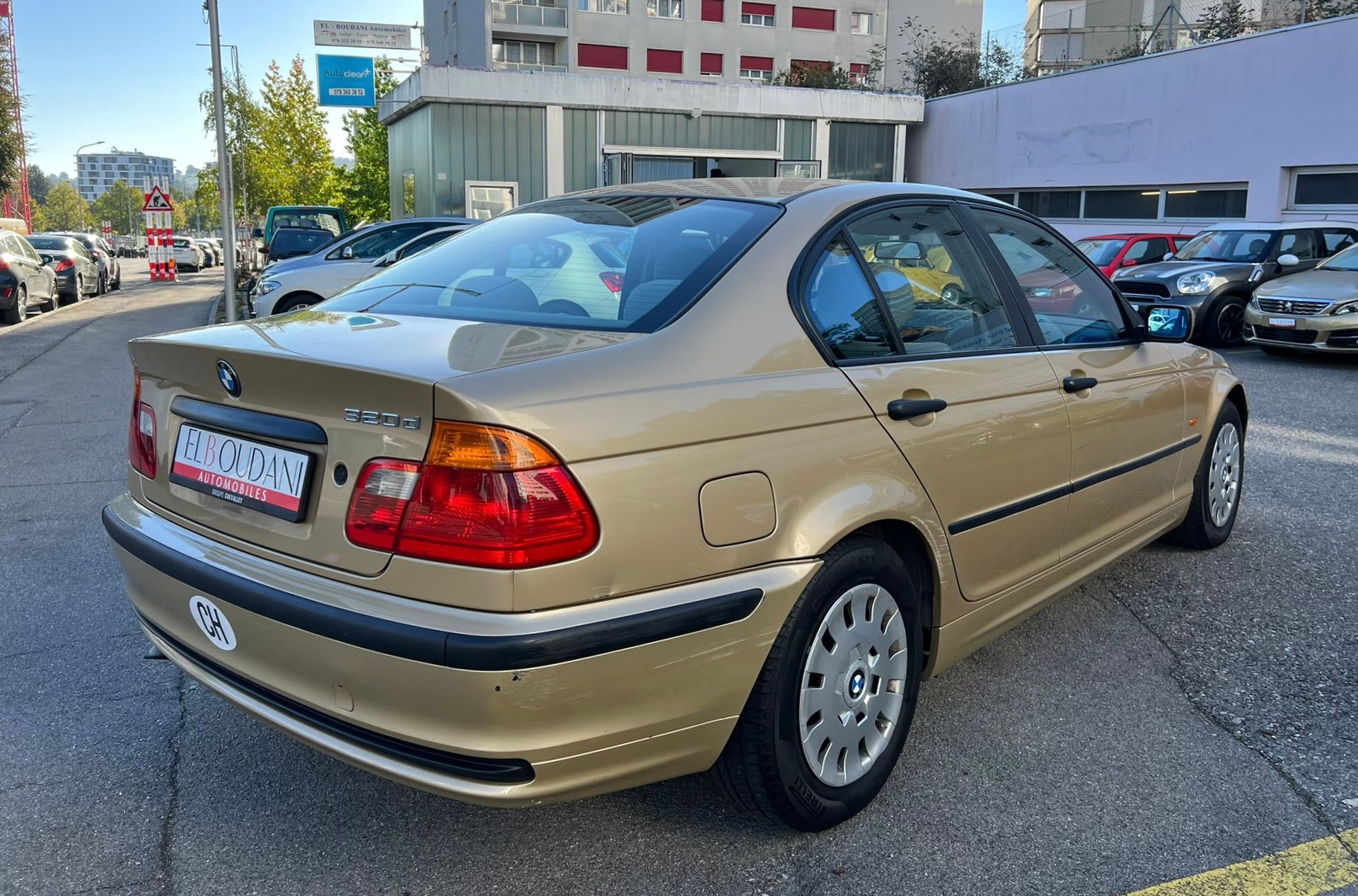 BMW 320d-image-3