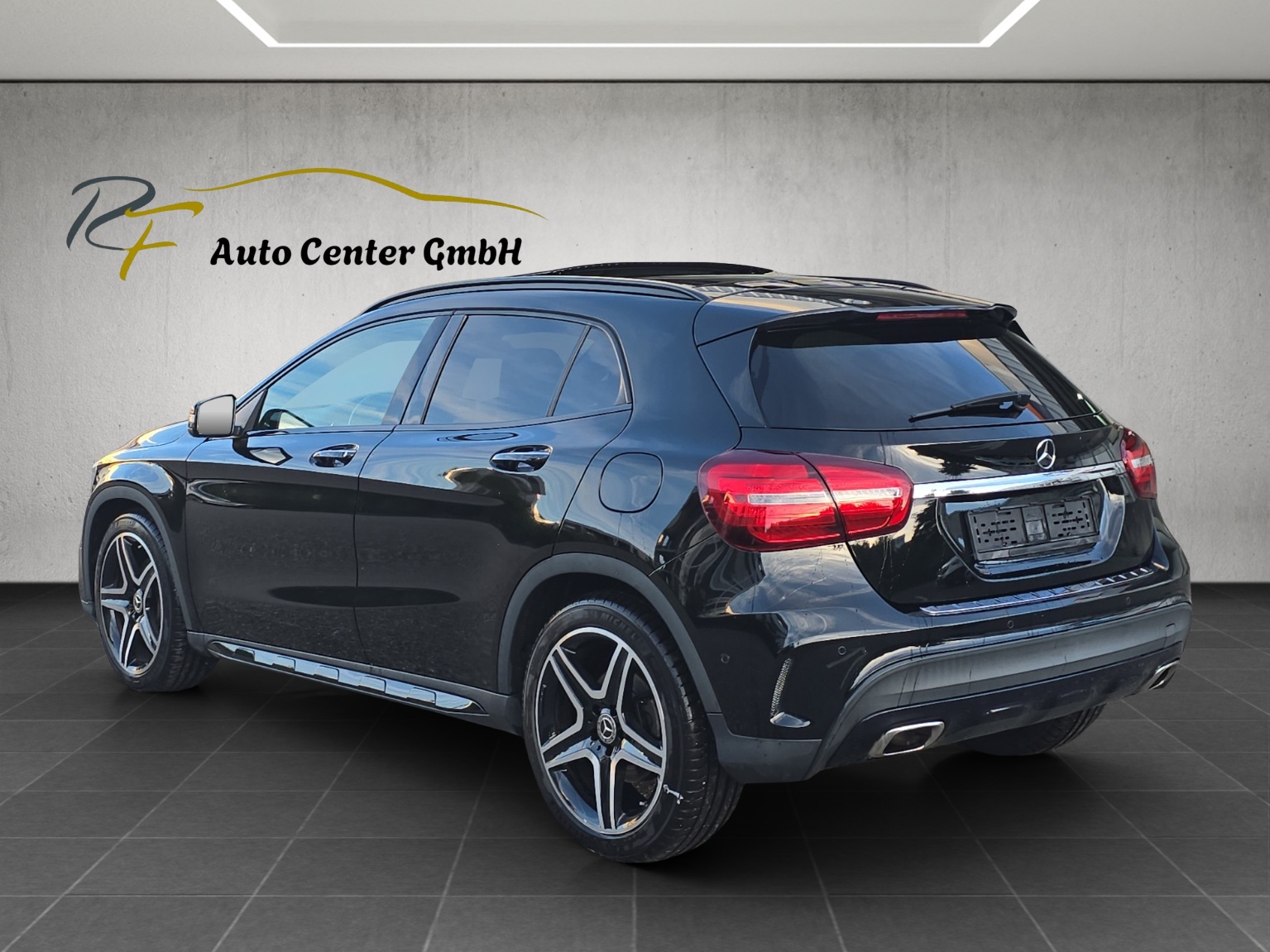 MERCEDES-BENZ GLA 250 AMG Line 4Matic 7G-DCT-image-4