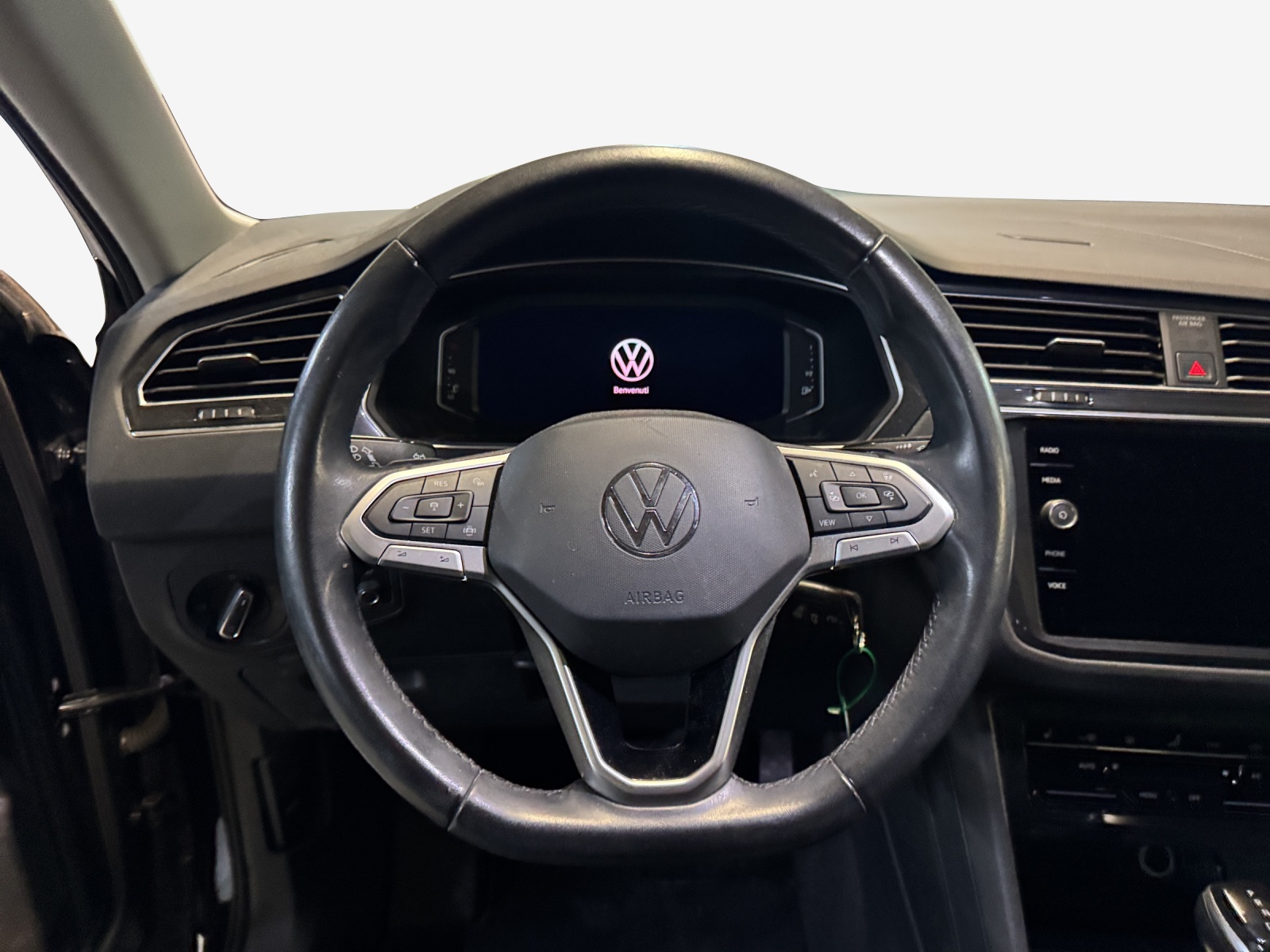 VW Tiguan 2.0TSI Life 4Motion DSG-image-6