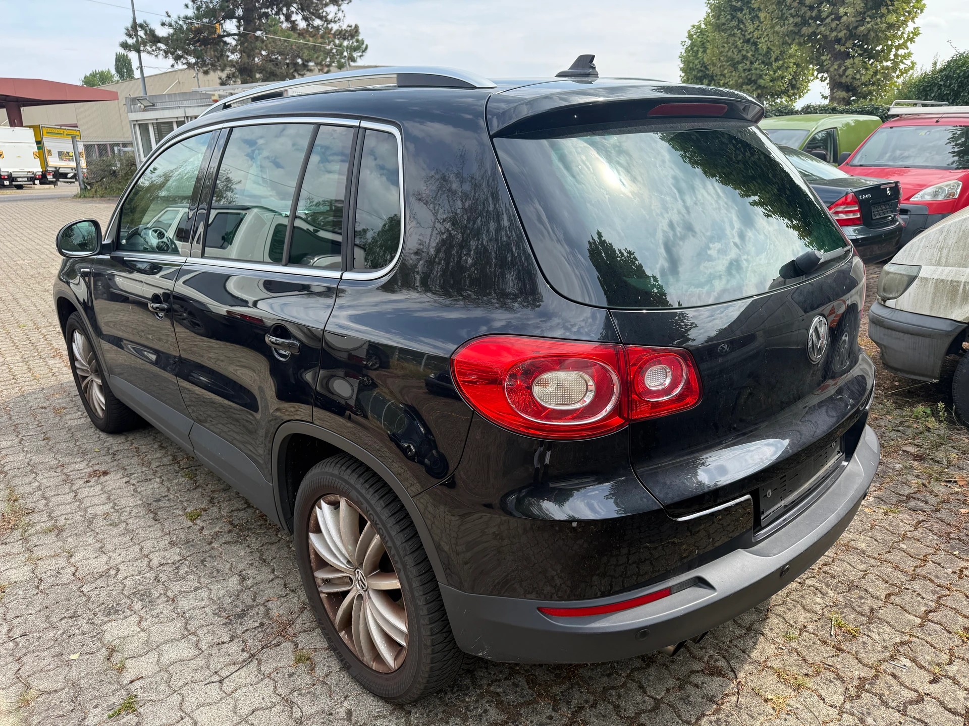 VW Tiguan 2.0 TSI Sport&Style DSG-image-2