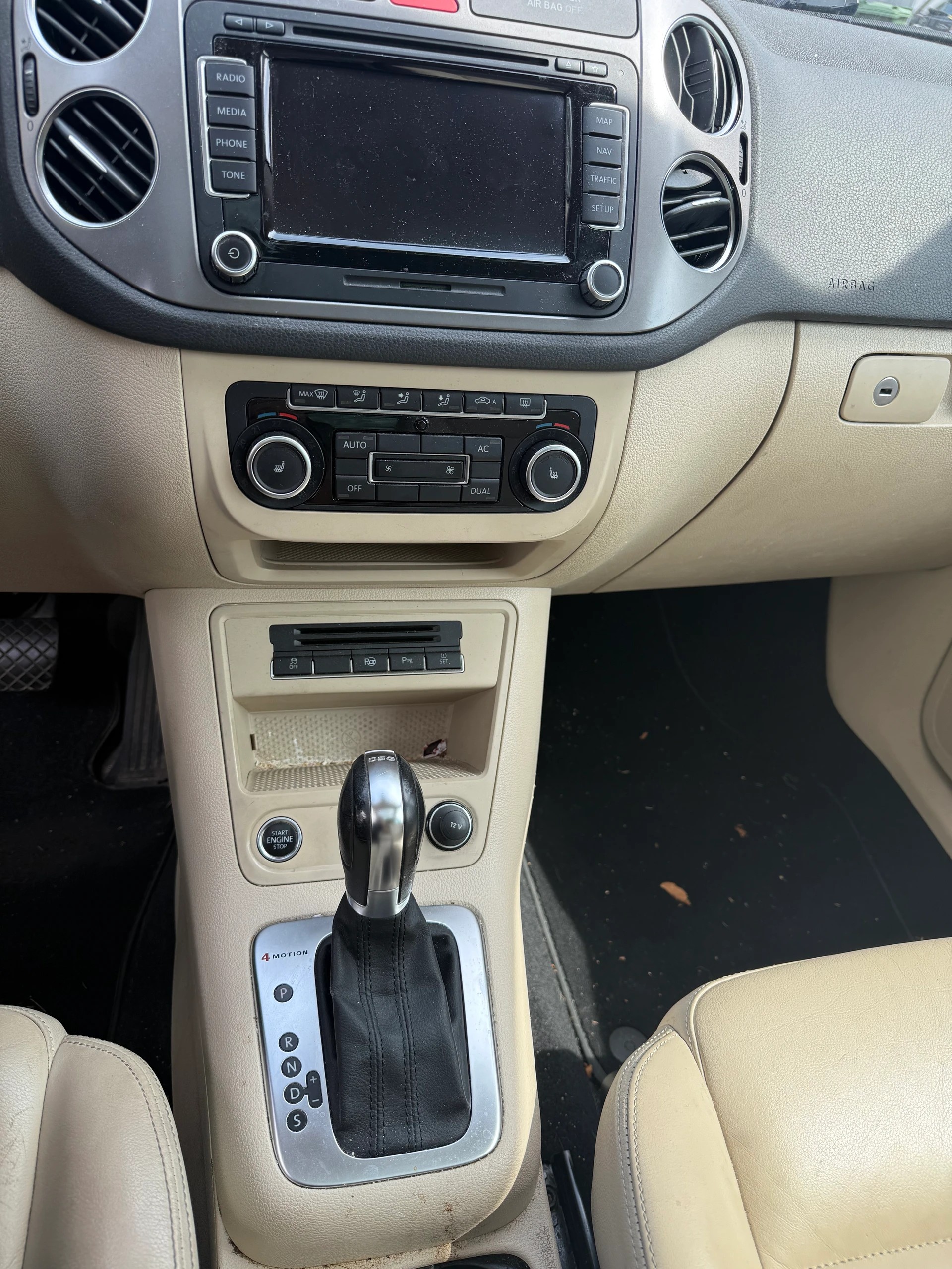 VW Tiguan 2.0 TSI Sport&Style DSG-image-8