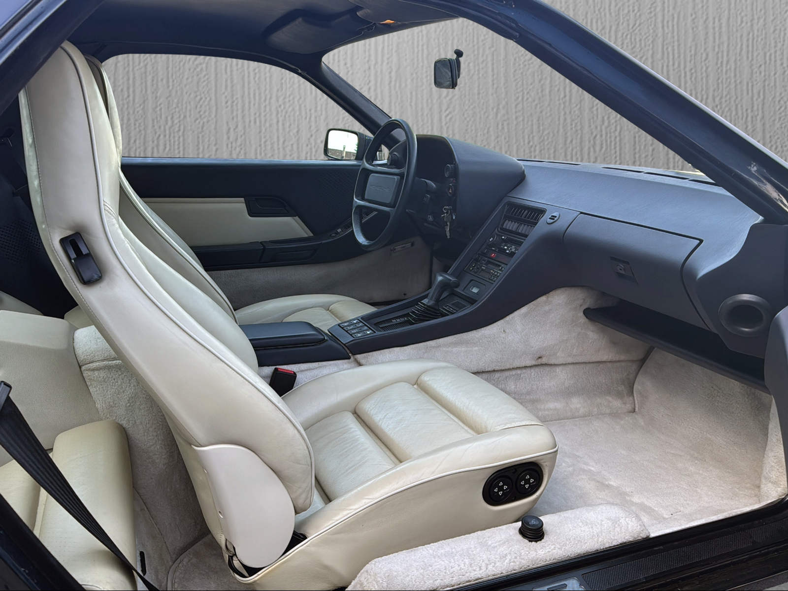 PORSCHE 928 S4 *Veteranenfahrzeug*-image-8