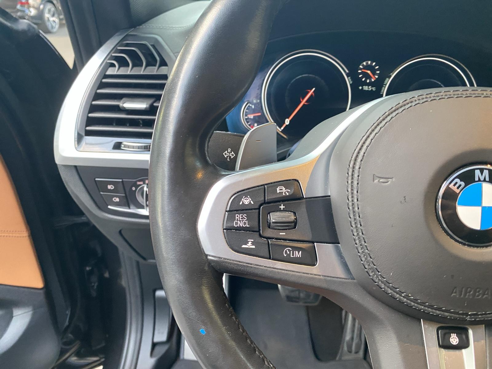 BMW X3 20i xDrive paddles-image-7