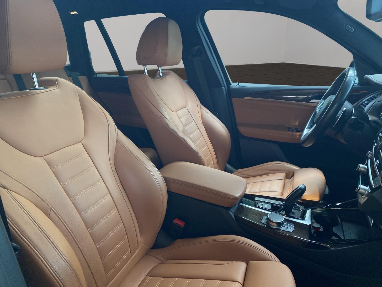 BMW X3 20i xDrive paddles-image-19
